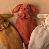 Handgemachter Schnullerhalter Doudou beige