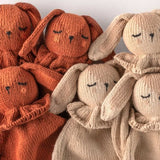 Handgemachter Schnullerhalter Doudou beige